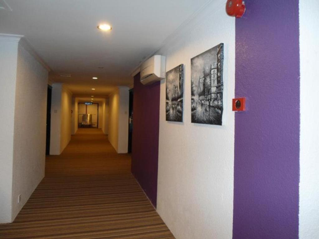Regent Hotel Бинтулу Экстерьер фото