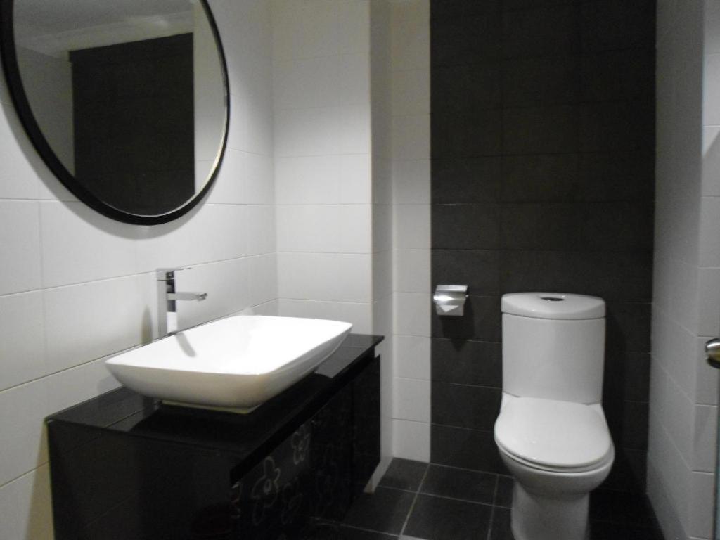 Regent Hotel Бинтулу Экстерьер фото